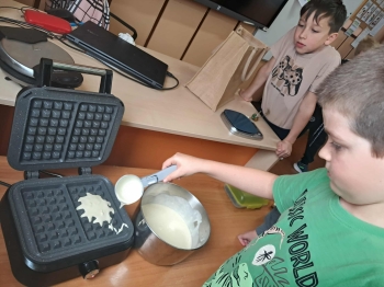 48d26695-5c38-4fb2-bdff-21f435fc107d