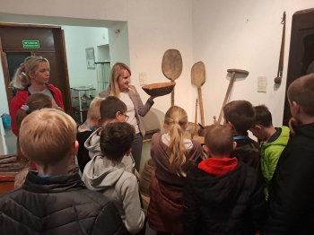 fb59aa55-7892-434d-8294-f039e45e5d72