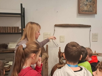 7b485a64-f5ae-4dea-a3e3-1ff01fe24d1b