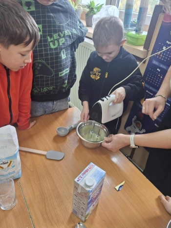 c2de2b63-cedb-49c9-b150-dc75a7c7e763