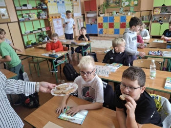 1ce8d90f-4753-4117-85a9-9d7d49af0780