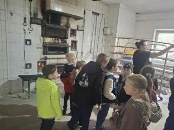 2121b7ae-cb74-4cea-96db-218c9975a923