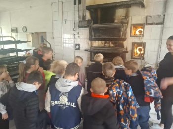 70e6f0db-b2d4-4c45-8b69-ad09cf7abca1