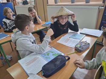 b65d9002-95d8-4bd4-8e87-37ce5821598f