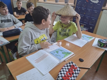 f68b8318-7437-441a-9a75-fcd70004a738