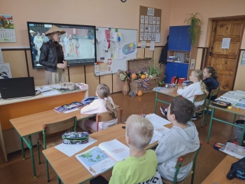 1e1e5b72-a845-4fc4-9b3c-ed065abb3449