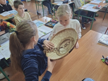 9ffc3c38-deb5-48c5-853f-845ef09fc7f4