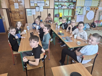 7a4d06d0-ca33-430e-a019-94d57f2cc131