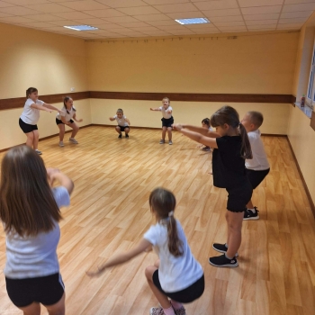 5bf27df3-a1fd-4410-86dd-69505c9a7ad3