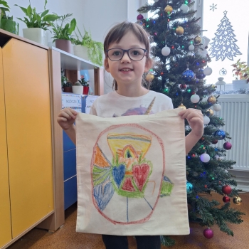 6de222cb-b040-4afc-ad2d-c2e522cb0295