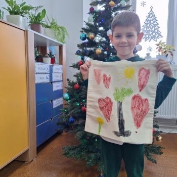 f9f9def3-1398-4f40-b06f-3fb89fb678bb