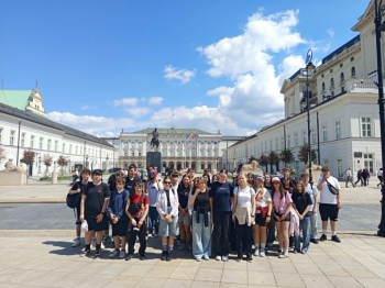 f5046715-b2d0-4e72-af2c-879cdfea828d