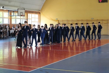 1Z (32)_Easy-Resize.com