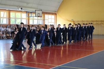 1Z (33)_Easy-Resize.com