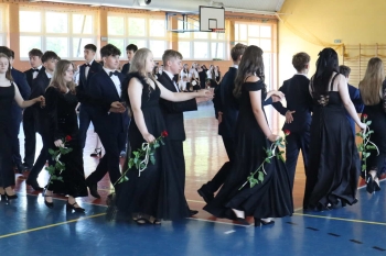 1Z (35)_Easy-Resize.com