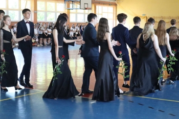 1Z (36)_Easy-Resize.com