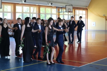 1Z (46)_Easy-Resize.com