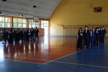1Z (48)_Easy-Resize.com