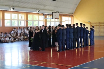 1Z (53)_Easy-Resize.com