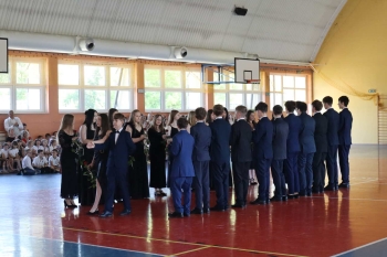 1Z (56)_Easy-Resize.com