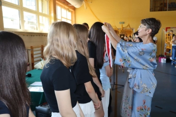 1Z (75)_Easy-Resize.com