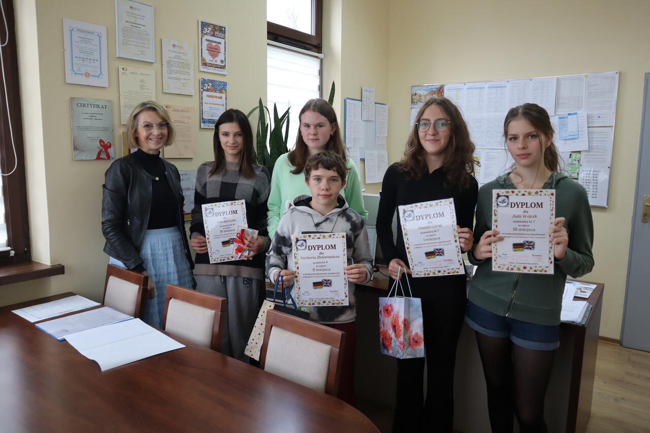Kreatywność i języki obce – wyniki konkursu plastyczno-językowego dla klas VII–VIII