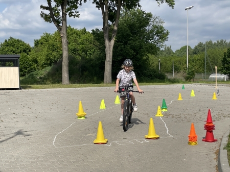 Czwartoklasiści zdobywają kartę rowerową