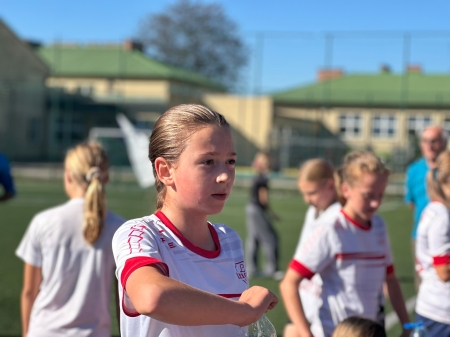 Wygrana dziewcząt w turnieju Z Orlika na Stadion